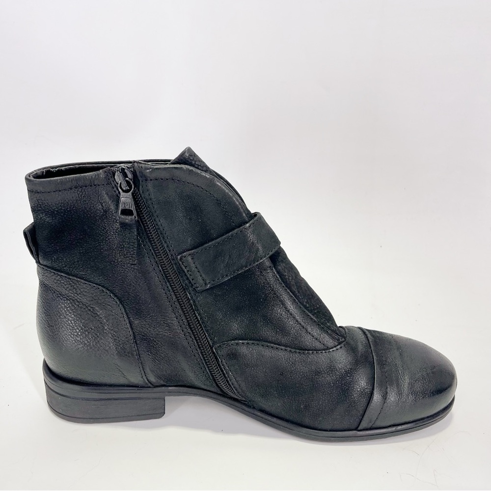 Miz Mooz Black Leather Combat Moto Ankle Boots with Silver Buckle - Picture 4 of 9